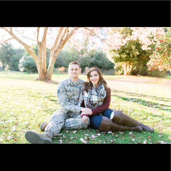 Meet your posher! - Picture 3 of 5